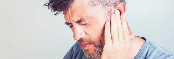 silent reflux ear pain
